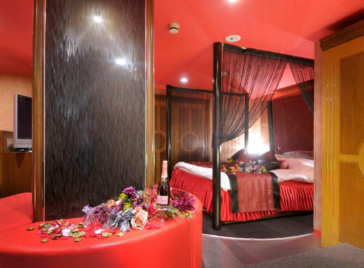 Hotel Love Ikutama -Adult Only أوساكا المظهر الخارجي الصورة